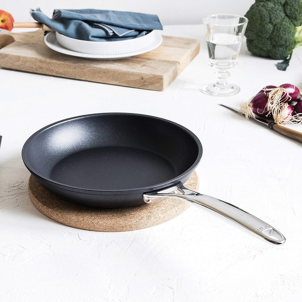 Set of 2 Non-Stick Frying Pan V6526