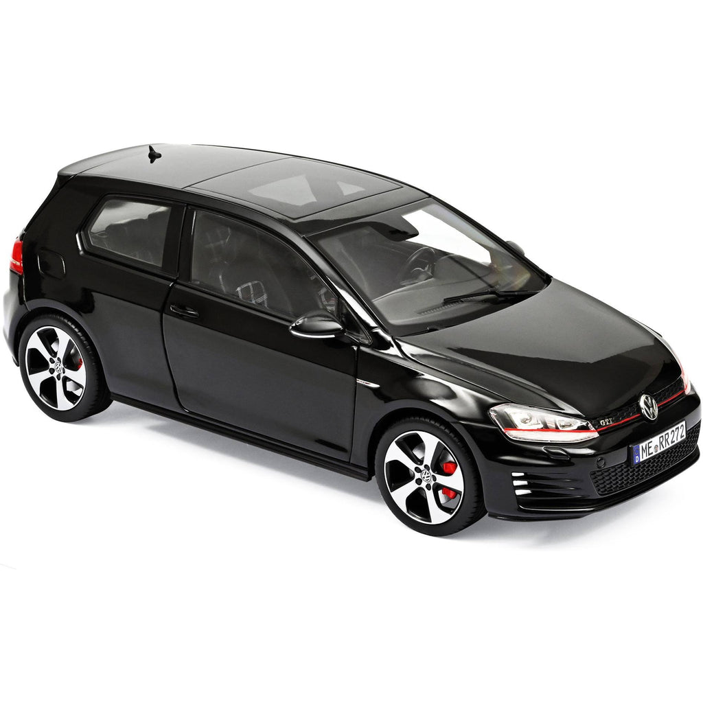 Black 1/18 Diecast Model Car P787013