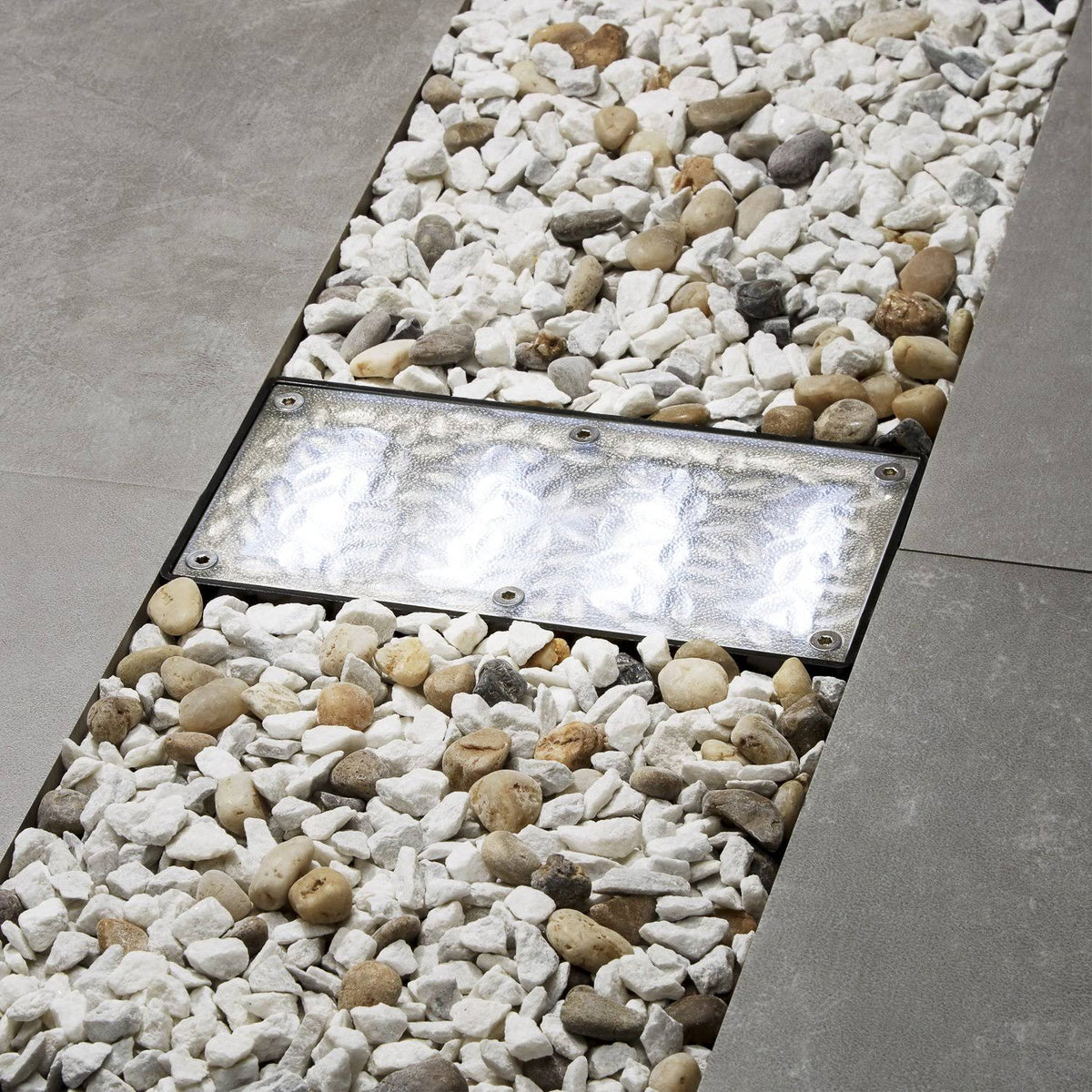 12 Cool White Solar Brick Path Light E1467