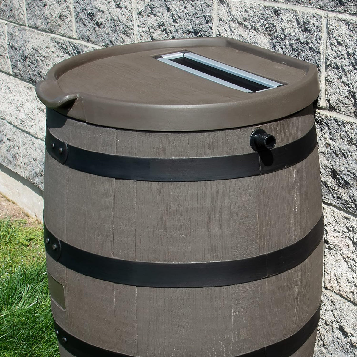 55 Gallon Polyethylene Rain Barrel with Removable Lid A452
