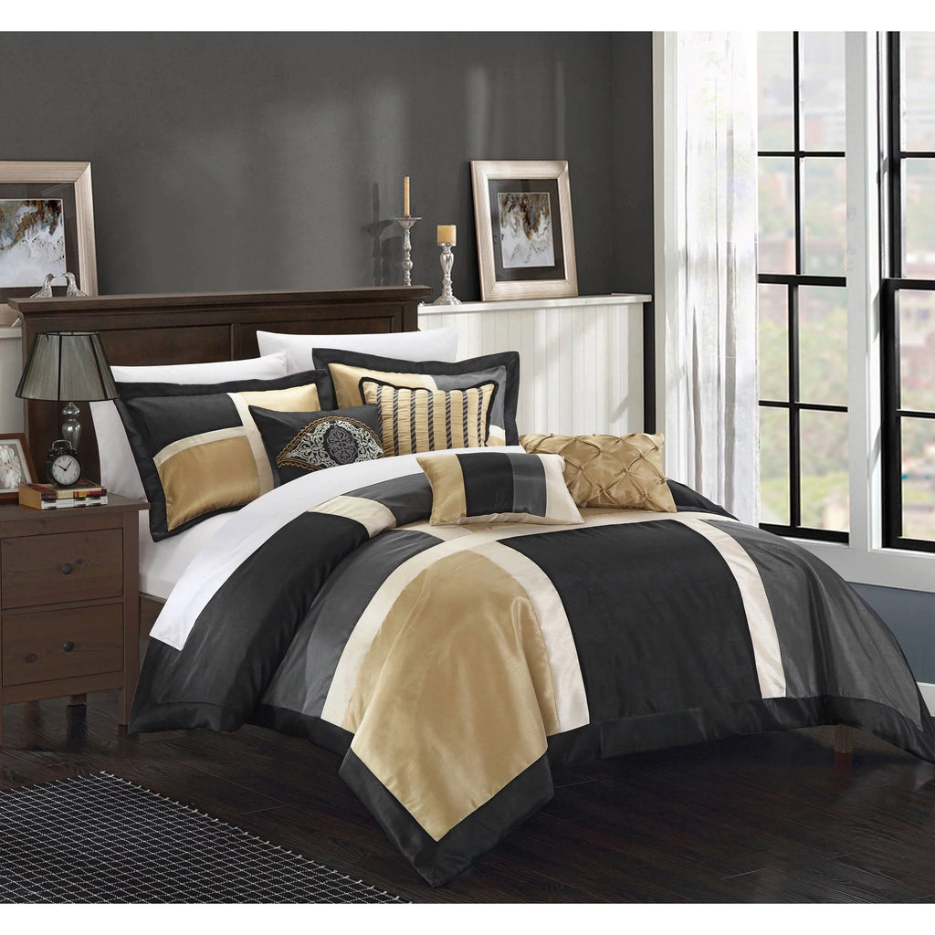 7-Piece Black Patchwork Comforter Set H323
