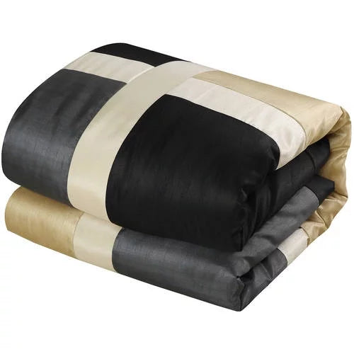 7-Piece Black Patchwork Comforter Set H323