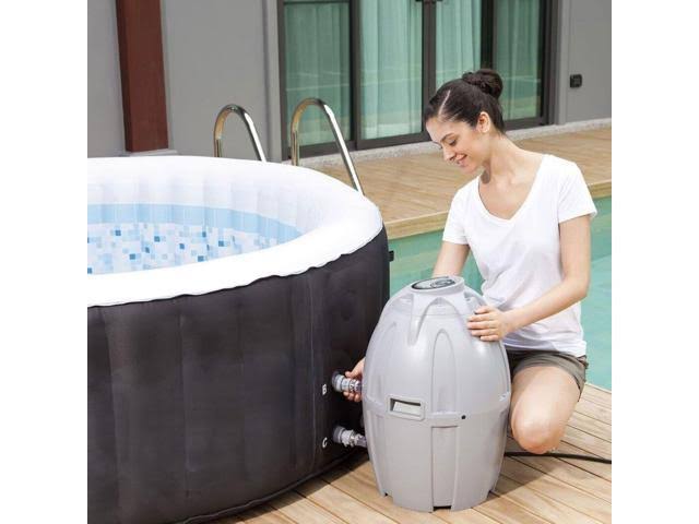 Inflatable Hot Tub Spa with Chlorine Sanitizer Kit Z6525