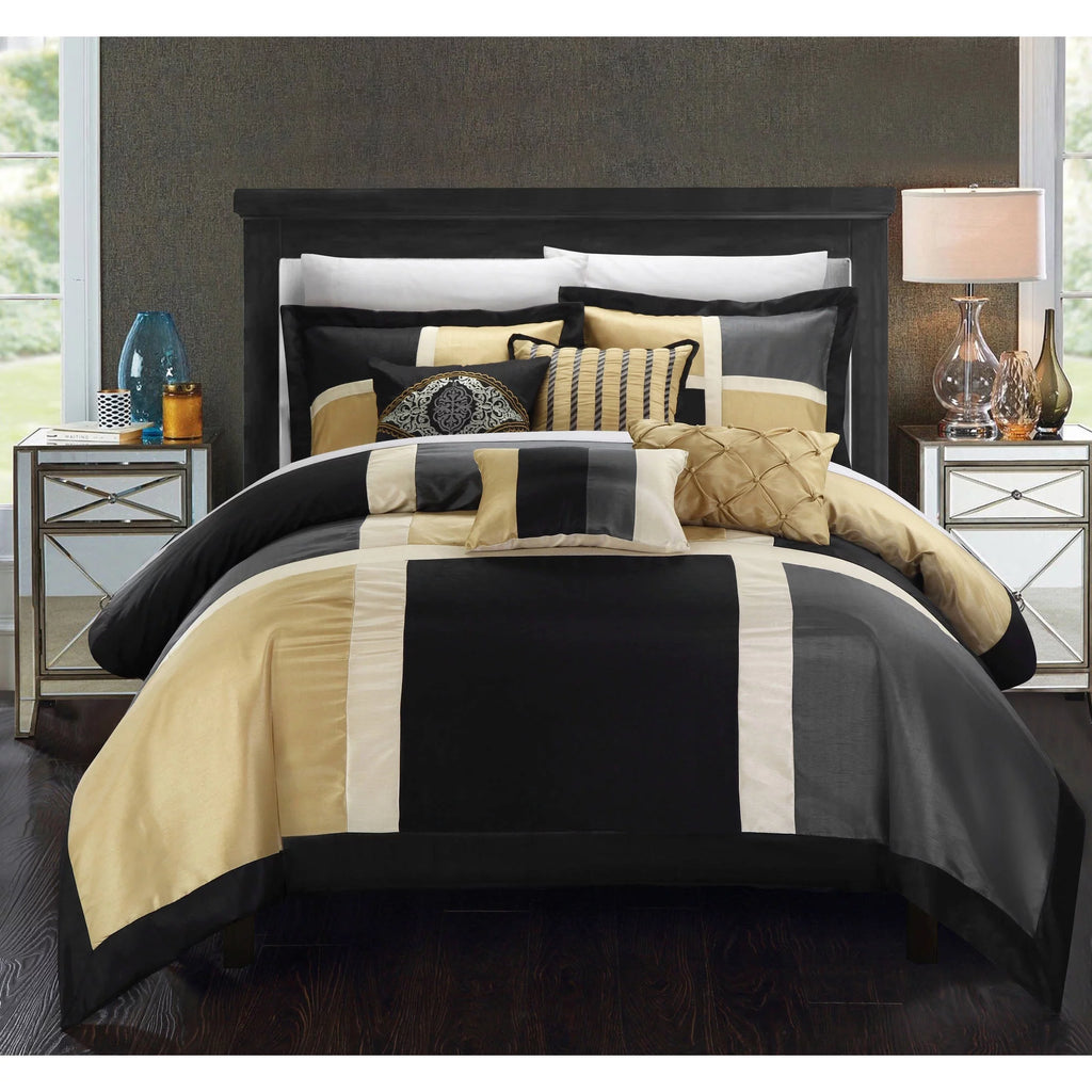 7-Piece Black Patchwork Comforter Set H323