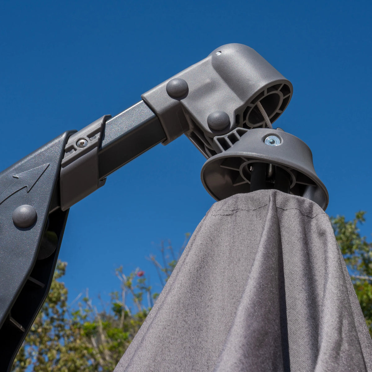 Canopy with Aluminum Pole and Dark Grey Plastic Base F66438