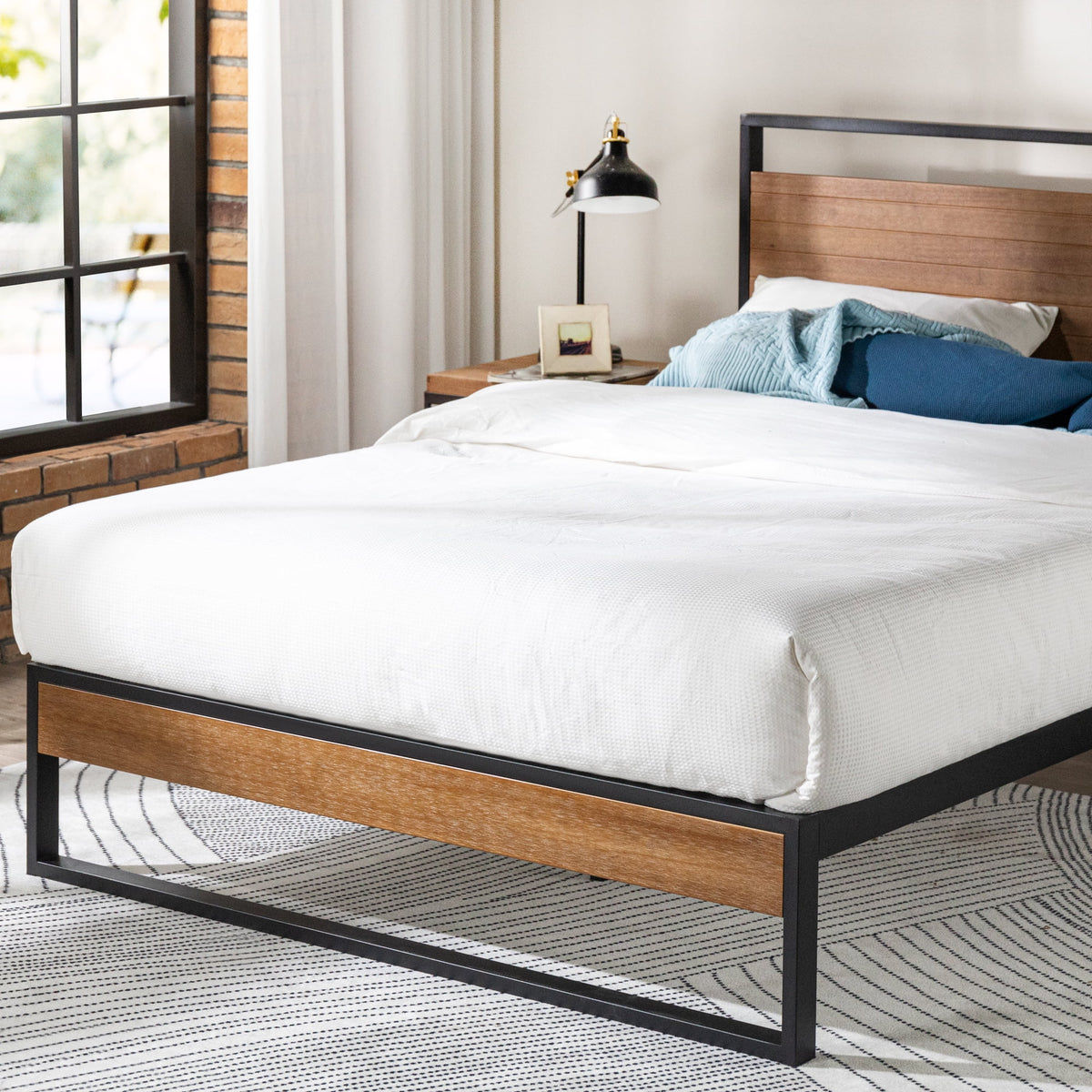 Metal and Wood Platform Bed Frame with Headboard, Chestnut Brown, Full Y4403