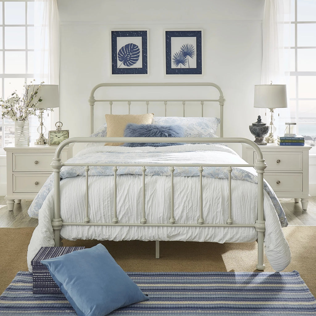 Queen Metal Bed Y672069