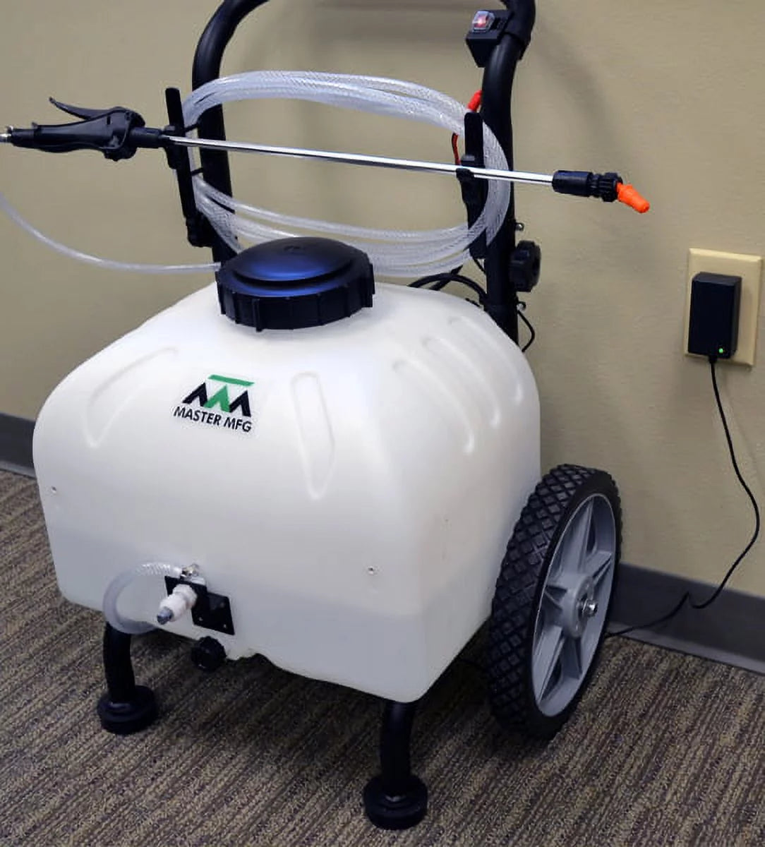 Gardener Rechargeable Cart Sprayer 12V 9 Gal Capacity Y945923