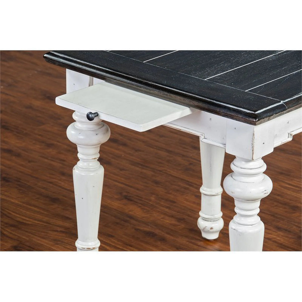 24" Farmhouse Wood End Table C748595